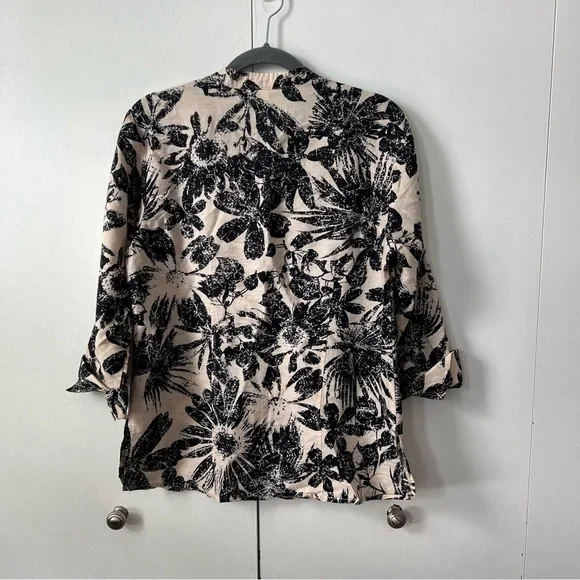 Harvé Benard Linen Blend Floral Button-Up Blouse – Size M - Picture 5 of 5